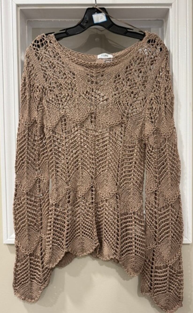 Bluivy Crochet Top